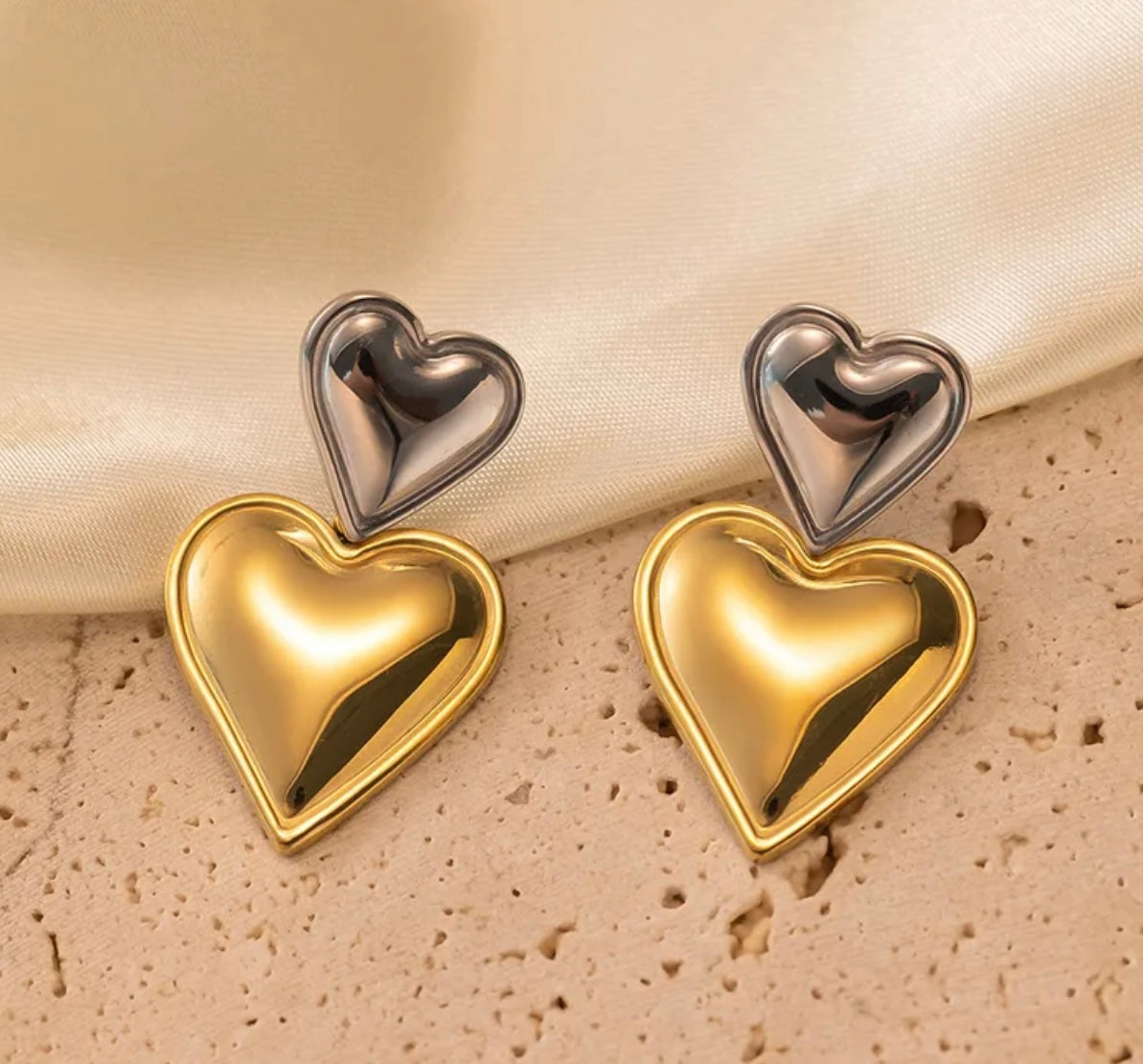 ✨Heart Design Pendings in Stainless Steel Material✨