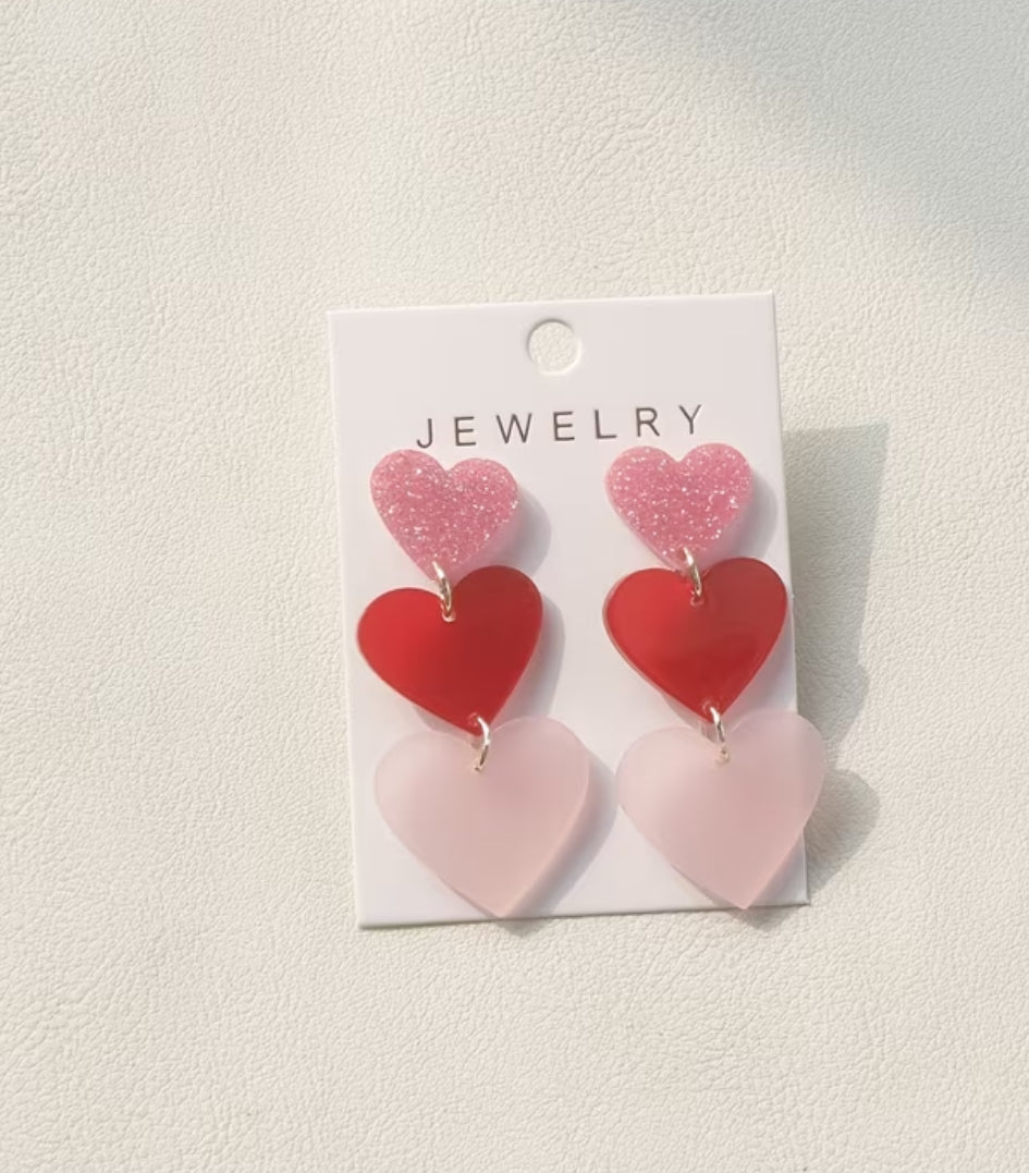 💕Earrings With Heart Design💕