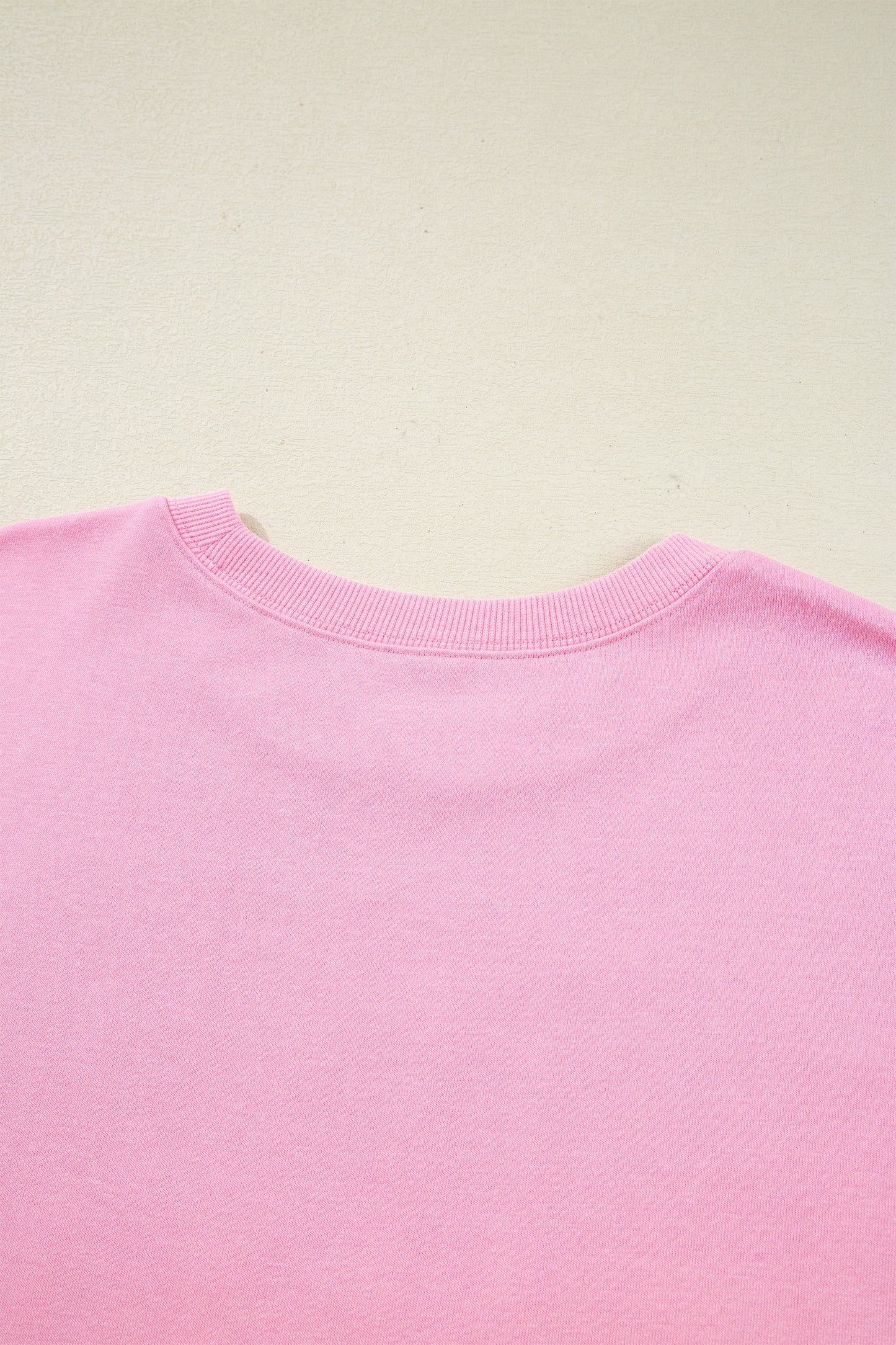 White Bow Sequin XOXO Letter Graphic Exposed Seam Baggy Sweatshirt