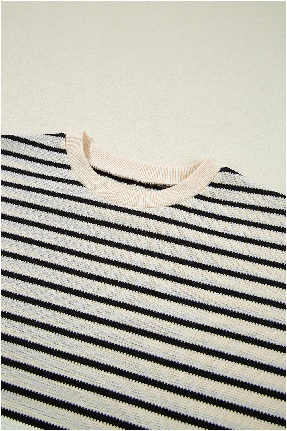Black Stripe Scallop Lace Trim Ruffle Sleeves Crewneck Top