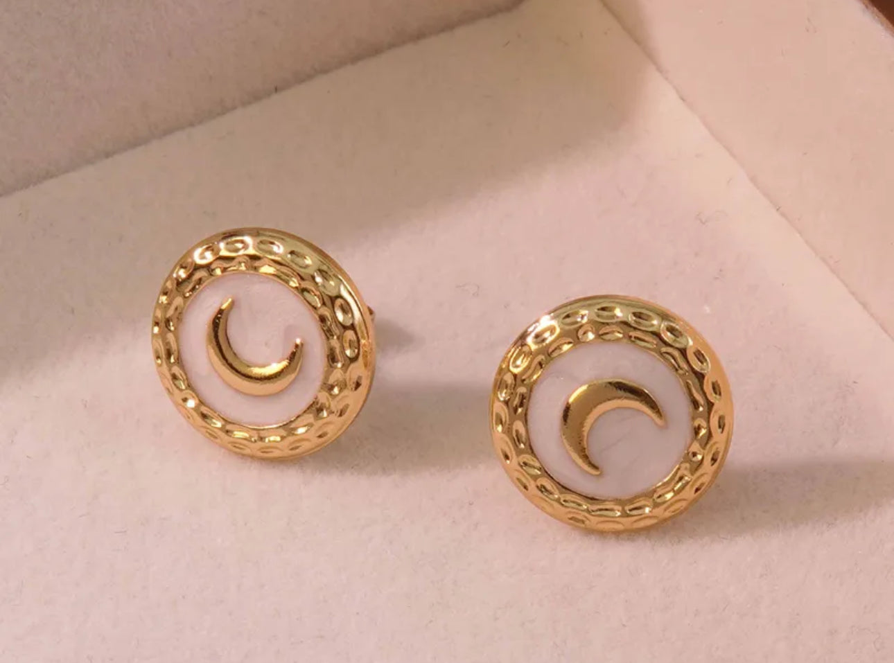 Earrings with Half Moon Design🌙