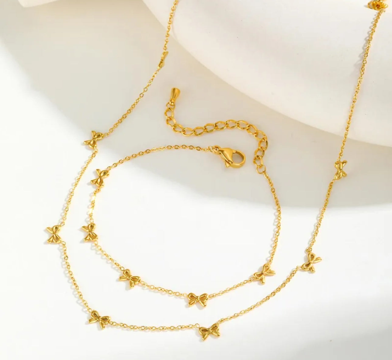 Set de cadena y pulsera con diseño de lazos🎀