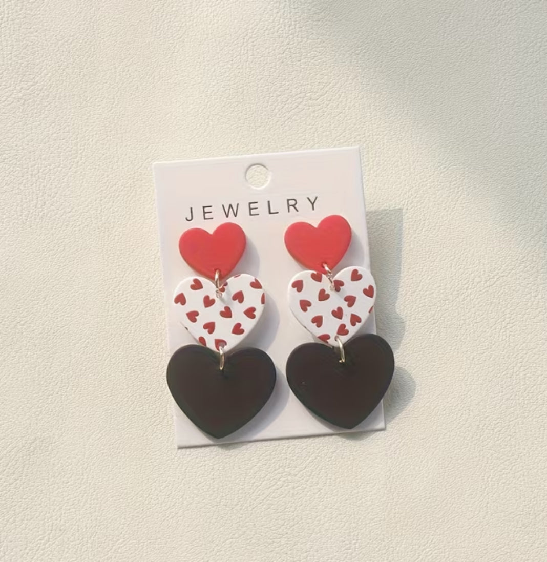 💕Earrings With Heart Design💕