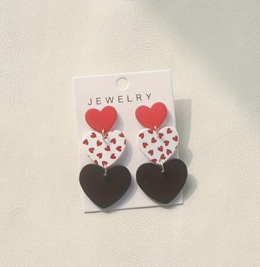 💕Earrings With Heart Design💕