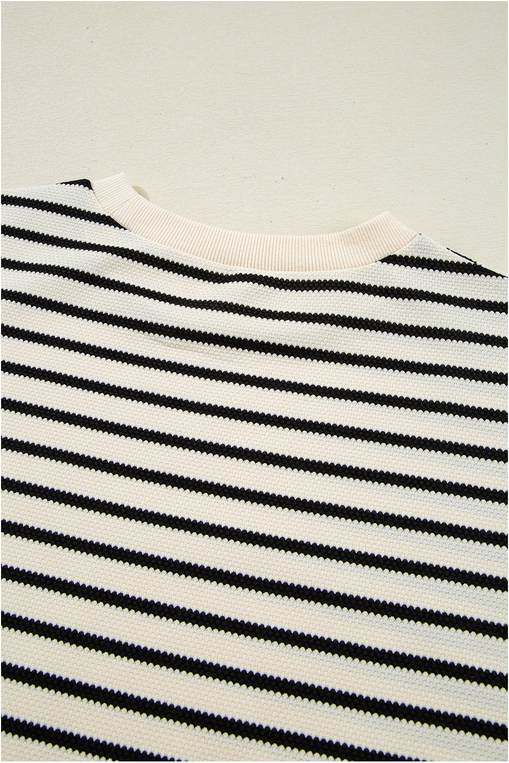 Black Stripe Scallop Lace Trim Ruffle Sleeves Crewneck Top