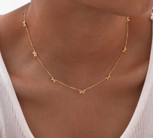 Set de cadena y pulsera con diseño de lazos🎀