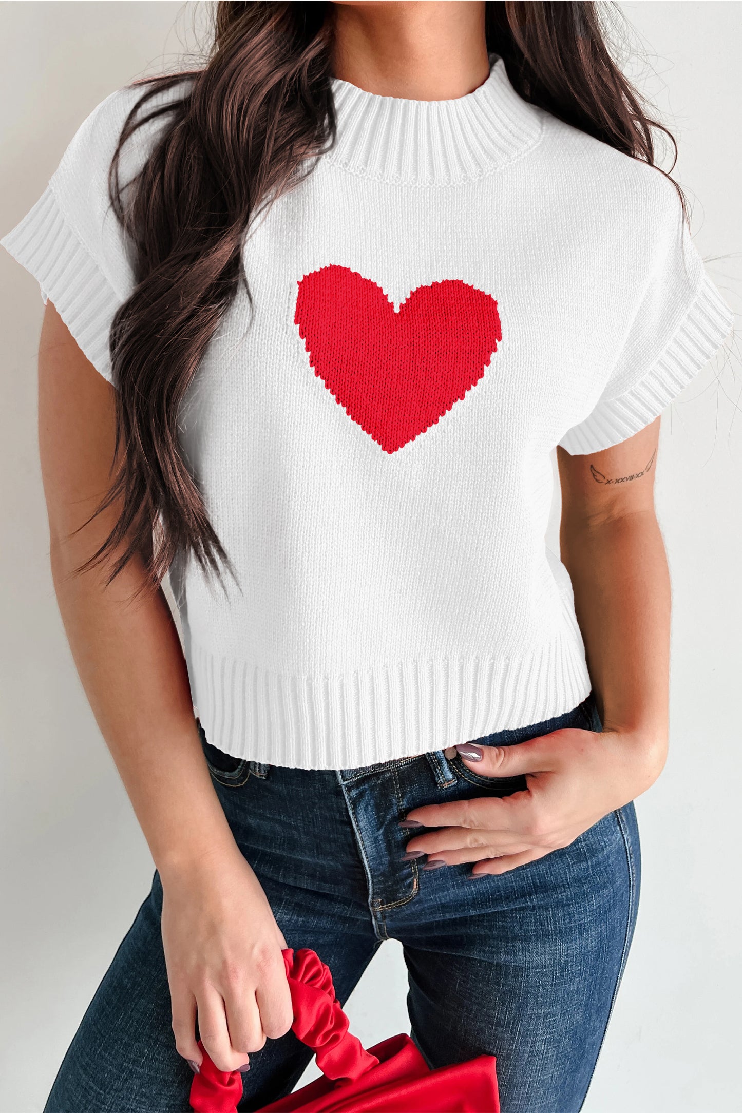 White Valentine Heart Graphic Cropped Short Sleeve Sweater♥️